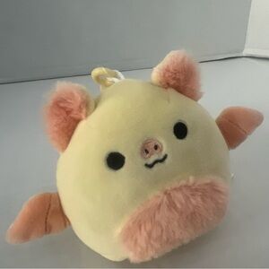 Squishmallow Clip 3.5” Meghan the Fruit Bat Nwt